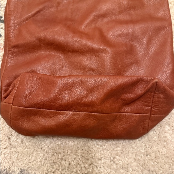 Baggu Leather Tote in Saddle Brown - Picture 4 of 7